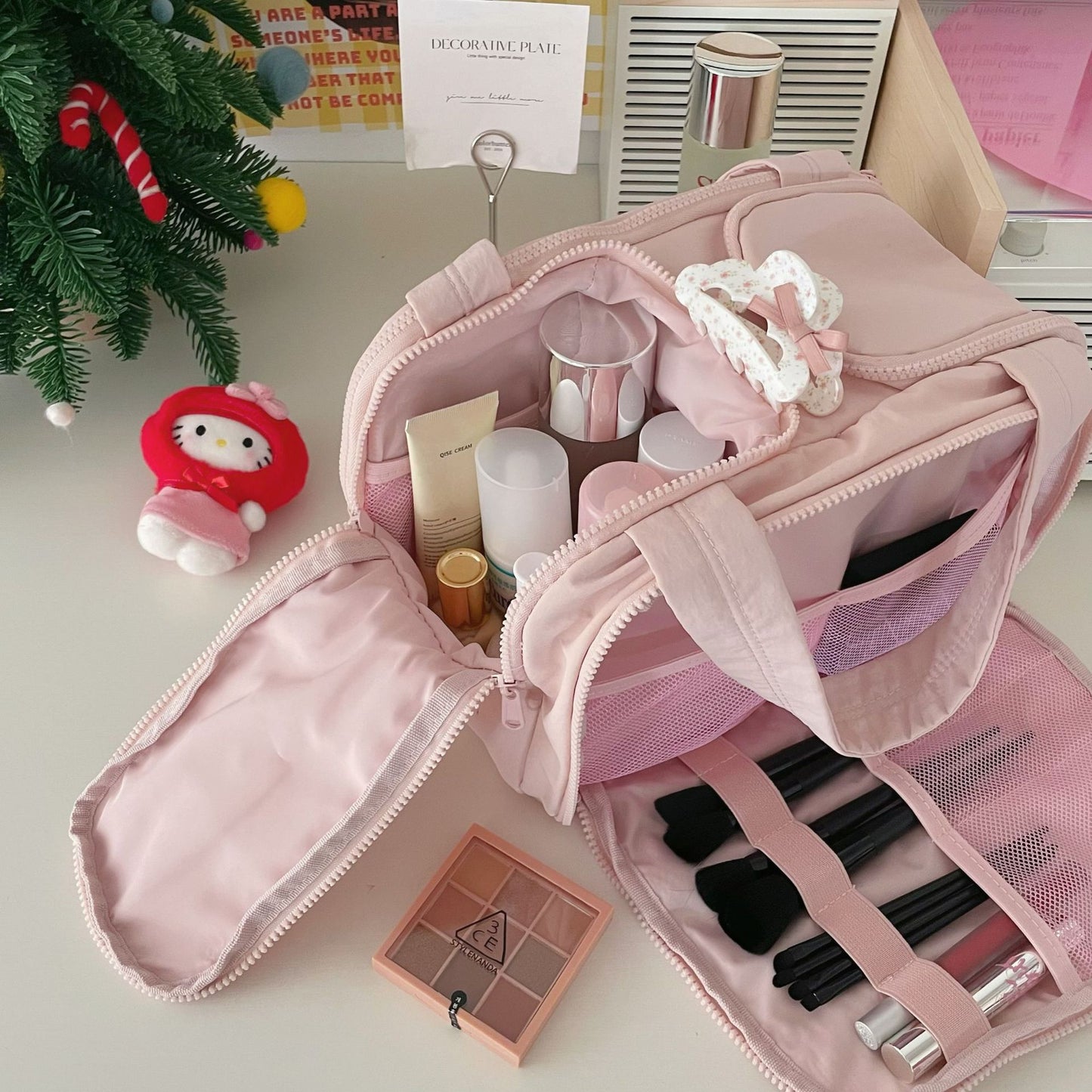 🎉Best seller🎁-2025 new portable multifunctional cosmetic bag!